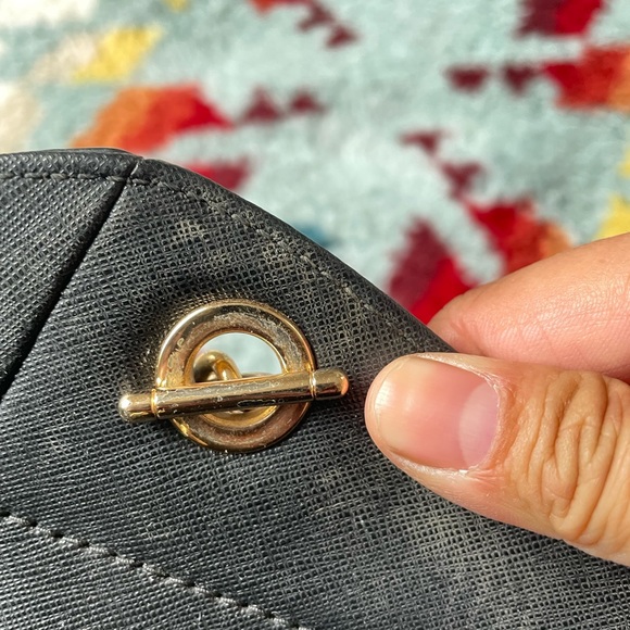 MICHAEL KORS Black with gold chain shoulder tote - Picture 5 of 11